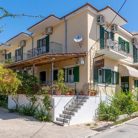 Ammousa Hotel Apartments Lixouri Bagian luar foto