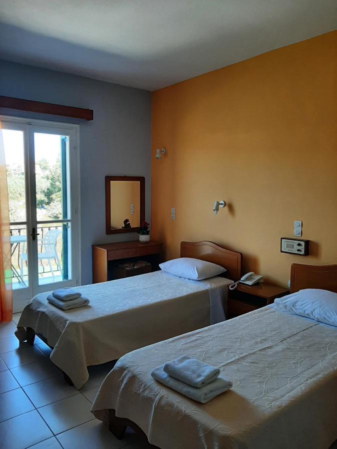 Ammousa Hotel Apartments Lixouri Bagian luar foto