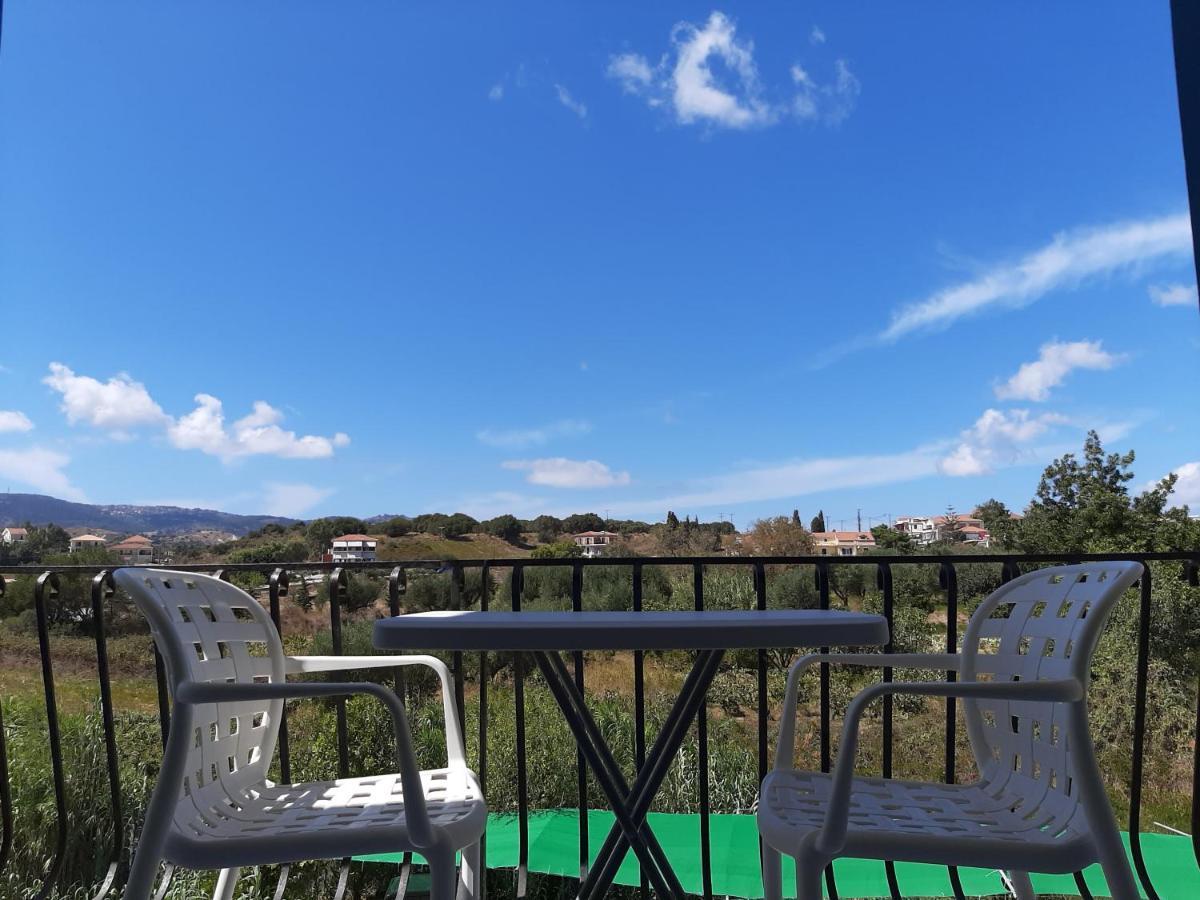 Ammousa Hotel Apartments Lixouri Bagian luar foto