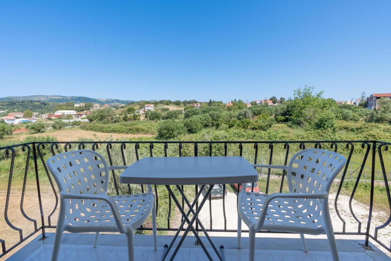 Ammousa Hotel Apartments Lixouri Bagian luar foto